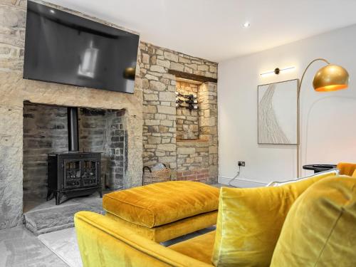 Et tv og/eller underholdning på Golden Goose Cottage - Ukc7087