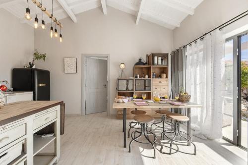 Kuchyň nebo kuchyňský kout v ubytování Casita by the Castle