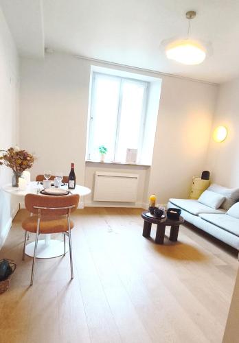 Ένα ή περισσότερα κρεβάτια σε δωμάτιο στο Le Ptit Rennes- 200 m de la Gare Cosy Lumineux