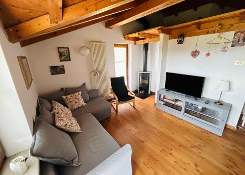 Μια τηλεόραση ή/και κέντρο ψυχαγωγίας στο Albaredo Wood Terasse