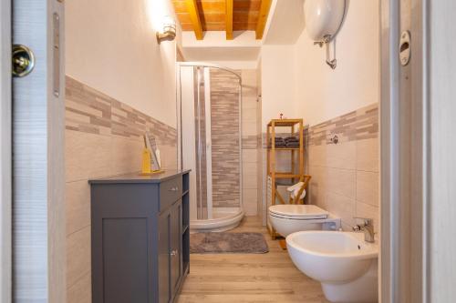 Ένα μπάνιο στο Casa Poggivecchi - Castellina