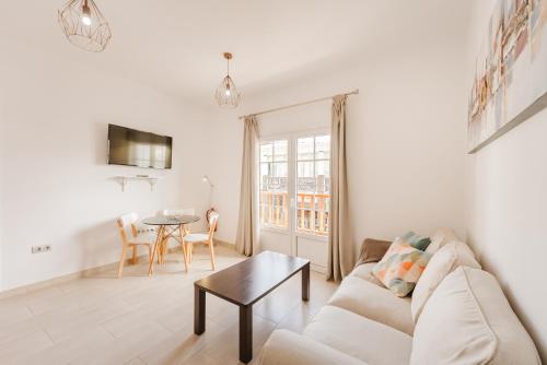 Apartment Old Town Reina Sofia 2