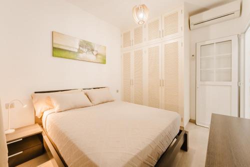 Apartment Old Town Reina Sofia 2