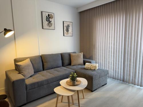 Sunset Bronze- Calidez, estilo y mar en Arguineguín