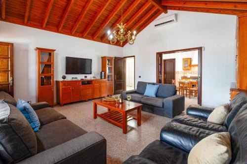 Villa Victoria Lanzarote by Villa Plus