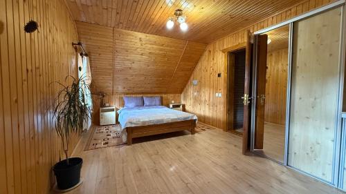 Ένα ή περισσότερα κρεβάτια σε δωμάτιο στο Beskyd Holiday