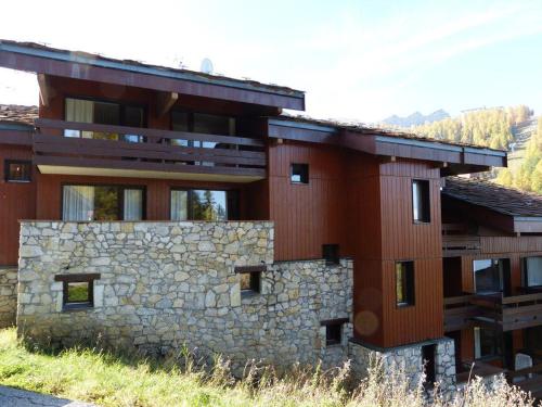 Appartement lumineux près des pistes, accès piscine, animaux acceptés
