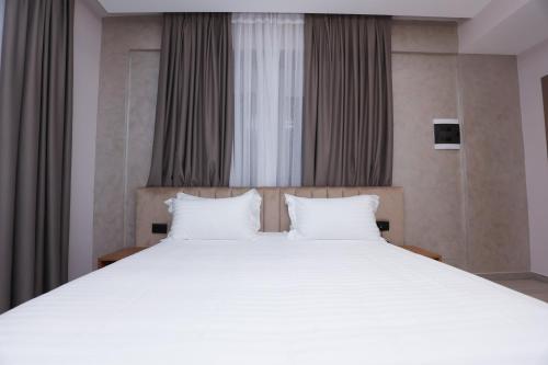 Resiidence Inn Hotel Tirana