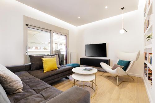 A Luxury Retreat in Corfu Town by Konnect, One-Bedroom Apartment