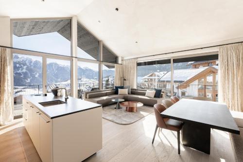 Domenigs Luxury Apartments photo 3