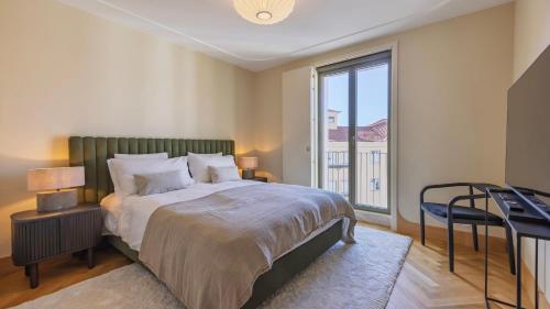 Elegant 3BDR Flat with Parking by LovelyStay