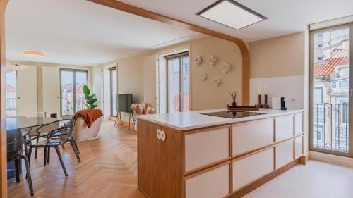 Elegant 3BDR Flat with Parking by LovelyStay