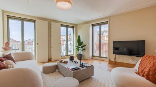Elegant 3BDR Flat with Parking by LovelyStay