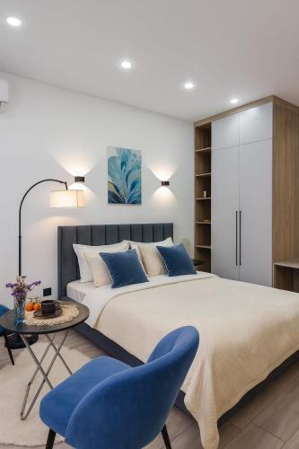 Warm flat near Mega Park
