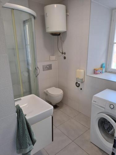 Ένα μπάνιο στο Central tower view