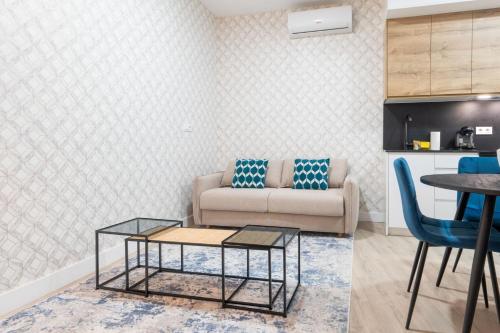 New modern - quiet street - Setas de Sevilla