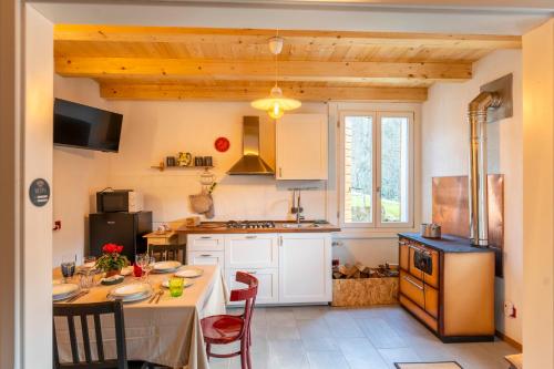 Η κουζίνα ή μικρή κουζίνα στο Baita al Sole