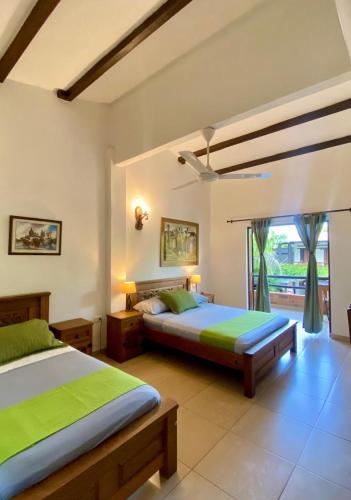 Camali Hotel — Swimming pool