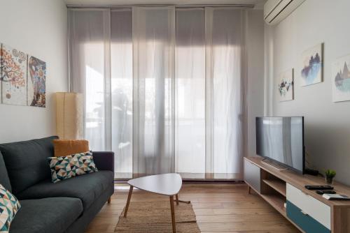 Appartamento con terrazzo sui tetti milanesi