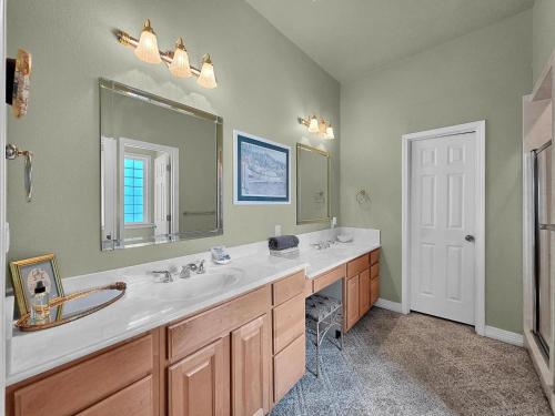 Ένα μπάνιο στο Geaux-N Coastal