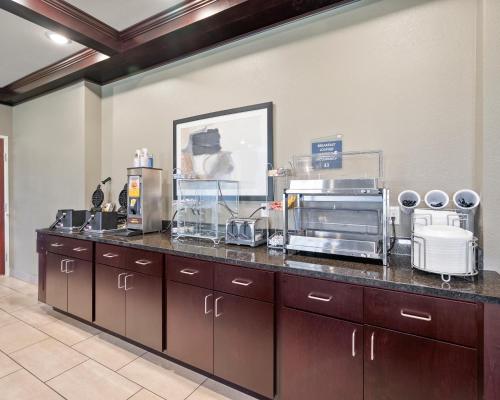 Η κουζίνα ή μικρή κουζίνα στο Cobblestone Hotel & Suites - Ephraim