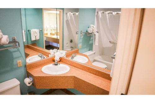 Koupelna v ubytování Sierra Inn Capital O ft Huachuca