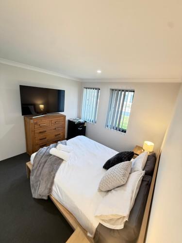 Postel nebo postele na pokoji v ubytování The Margs Hideaway Ensuite