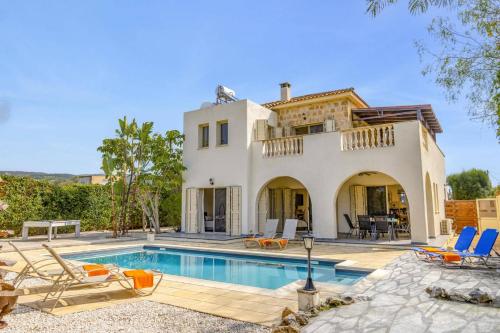 3bedroom Villa Sweet Sunset with pool St George Pegeia