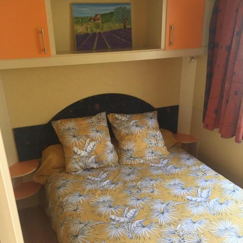 Voodi või voodid majutusasutuse Chalet MH Ardèche Dolce Via toas