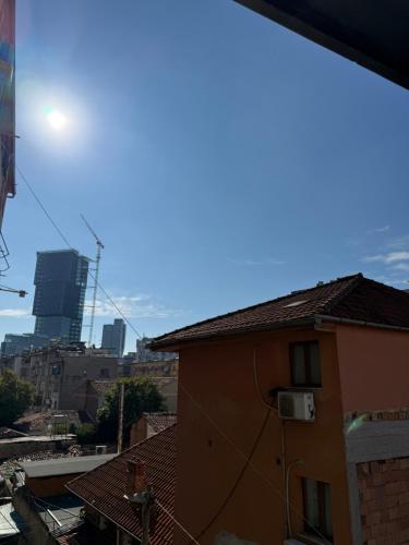 Vista general de Tirana o vista desde el apartamento