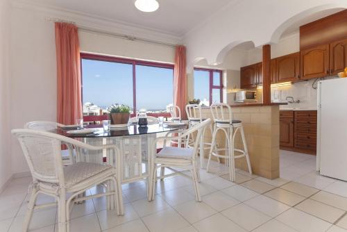 Ảnh trong thư viện ảnh của B25 - Candimar Beach Apartment ở Portimão