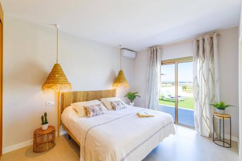 Postel nebo postele na pokoji v ubytování Villa Opal by Villa Plus