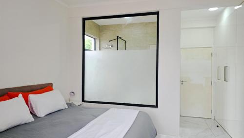 Ένα μπάνιο στο 2 Bed Forest Reserve & Gated community