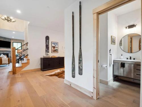 Fotografie z fotogalerie ubytování Best View Sunday River! Brand New Luxurious Chalet v destinaci North Bethel