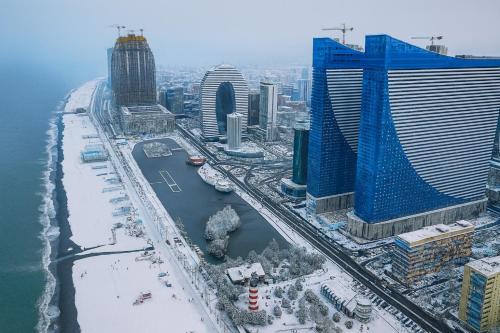 巴统Deluxe Aparthotel In Orbi City的相册照片