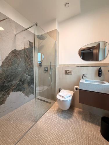 Ένα μπάνιο στο Amaroo - Apartments "Regia"