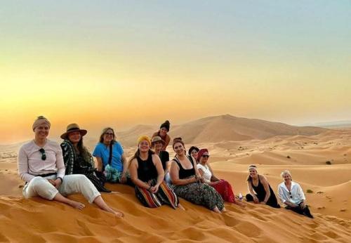 Hosté ubytování Sahara Moon Luxury Camp