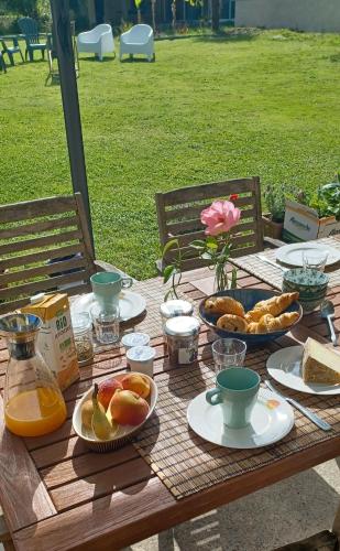 Jídlo v bed and breakfast nebo okolí