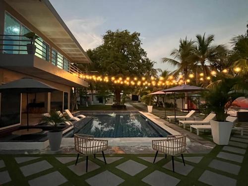 Πισίνα στο ή κοντά στο Kosta Brava Hotel y Restobar