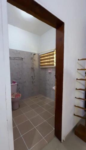 Et badeværelse på Maison Ophir - Villa basse moderne