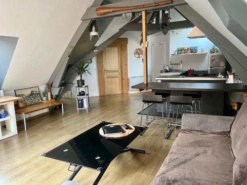 Appartement 2 chambres, terrasse , proche centre , calme