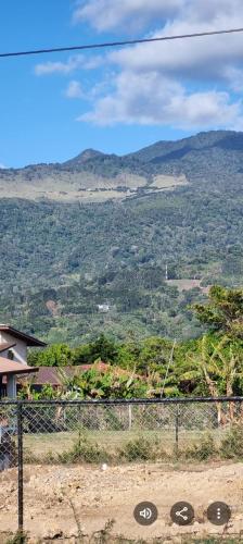 Γενική θέα στο βουνό ή θέα στο βουνό από  αυτή η παραθεριστική κατοικία