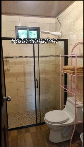 Ένα μπάνιο στο Cabaña Alpina Bella Vista