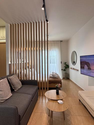 Thymeli Cozy Apartment