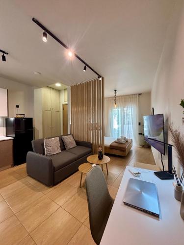 Thymeli Cozy Apartment