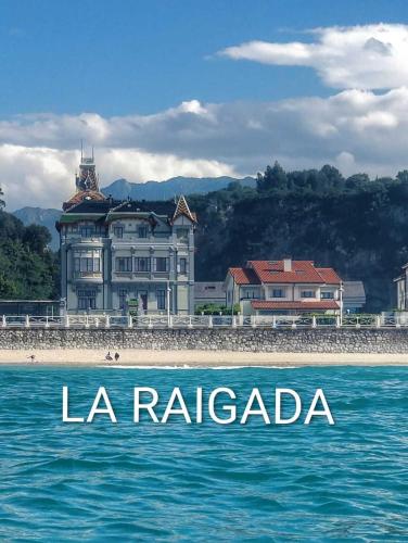 LA RAIGADA. Maravilloso chalet a pie de playa