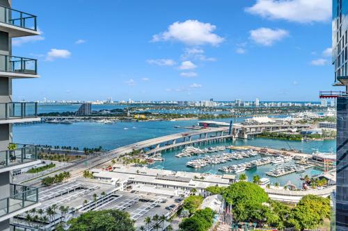 Miami City Lights 2BR 2BA photo 26