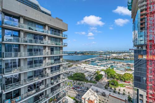 Miami City Lights 2BR 2BA photo 8