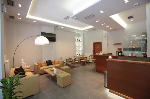 Meni Apartments