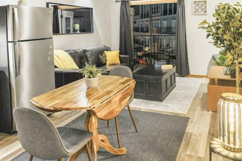 Posezení v ubytování 315A Palm Villa | European Village